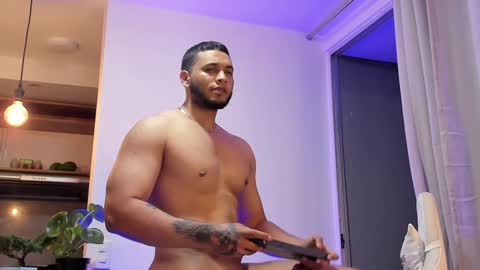 Harry Zandes online show from January 14, 5:40 am