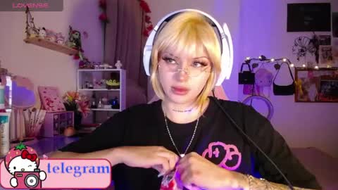 harukitty online show from April 17, 6:49 am