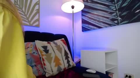 Nicole online show from February 13, 4:54 am