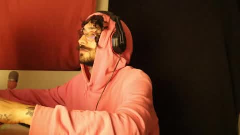 Snapshot of hatsumotokyoto chatting on February 13, 12:13 am More content 2 online show from February 13, 12:13 am