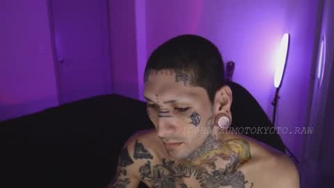 Snapshot of hatsumotokyoto chatting on October 1, 3:16 am More content 2 online show from October 1, 3:16 am