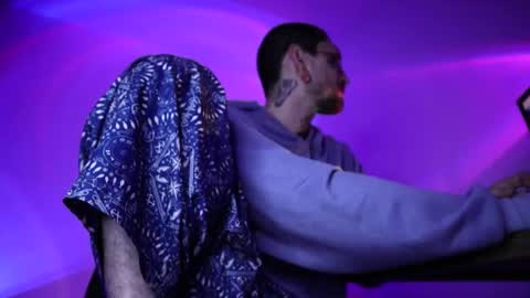 More content   2   online show from November 30, 10:00 am