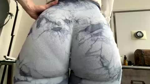 Amber  -   or vip  online show from March 5, 5:44 pm