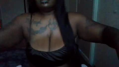 hawtchoc37 online show from July 9, 11:58 am