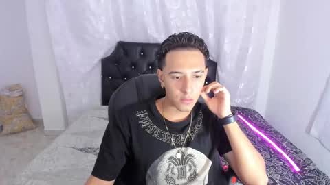 Hayen Boy online show from October 31, 1:55 pm