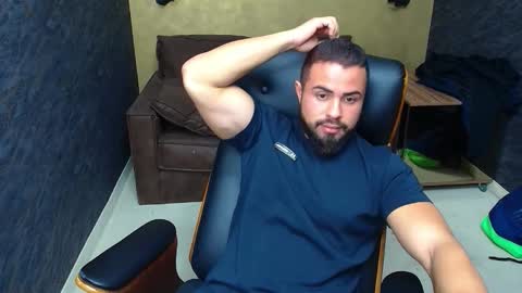 HayesWood online show from October 28, 6:03 am