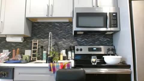 Hazel online show from March 7, 4:11 pm