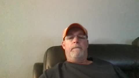 Hdeuce22 online show from December 3, 4:33 pm