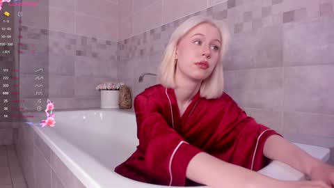 Our names are Anette and Alice online show from January 9, 3:55 pm