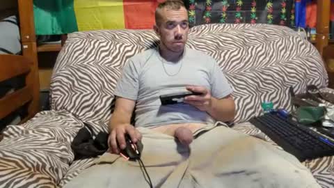 xxScubaStevexx online show from July 14, 11:37 am
