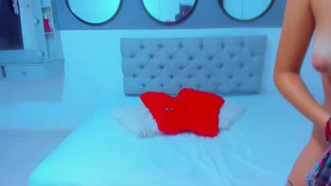 helen_curly online show from February 23, 2:57 pm