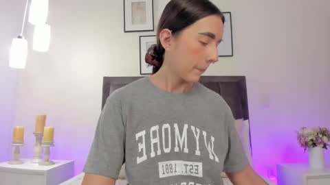 Helen  online show from March 3, 12:45 pm