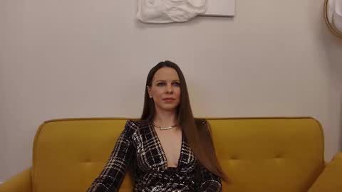 Helen online show from November 24, 1:54 pm