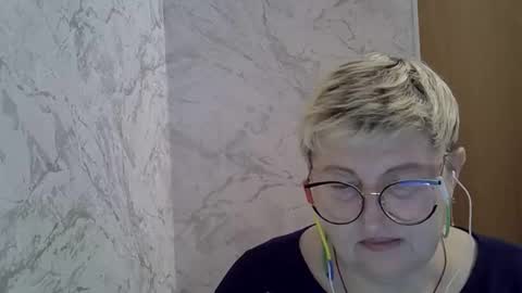 helga_anasis1 online show from November 21, 6:44 am