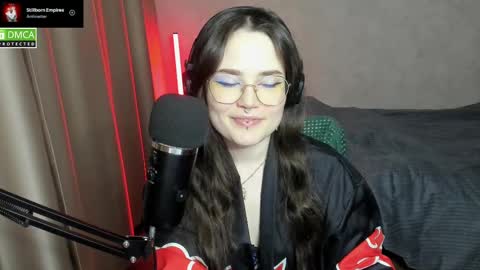 Red online show from February 24, 4:36 pm