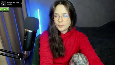 Red online show from September 11, 7:15 pm