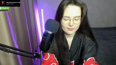 Red online show from February 26, 9:09 pm