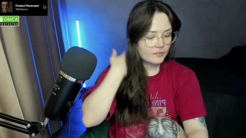 Red online show from September 22, 6:23 pm