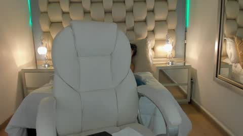 hellen_amazing online show from January 23, 11:48 am