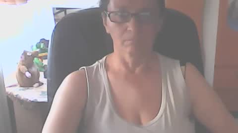 hellenmarie online show from September 23, 10:42 am