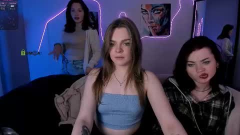 Helli online show from February 3, 2:53 am