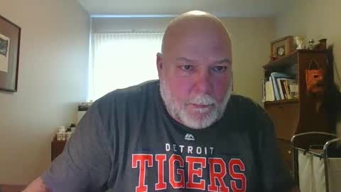 helloforfun111 online show from February 25, 2:58 pm