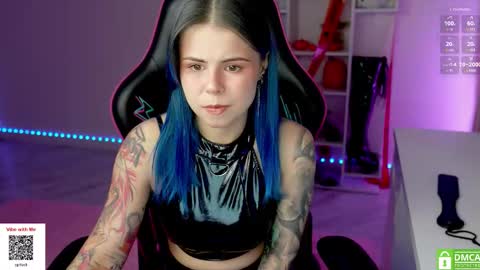 Alice online show from November 8, 3:15 pm