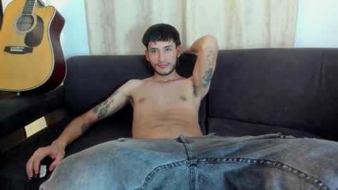 henrik_senn online show from November 7, 11:29 pm