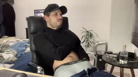 henriquemadaleno online show from September 27, 2:31 am