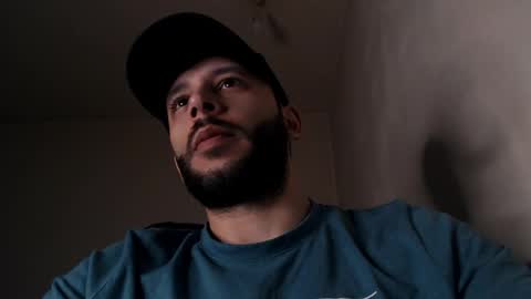 HenryAxe online show from April 10, 11:26 am