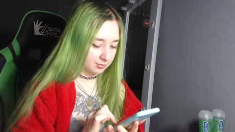 Hentaishiing online show from December 2, 6:27 pm