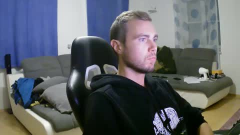 John Pearl online show from October 19, 5:28 pm