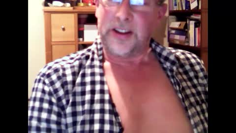 hereford66 online show from December 17, 7:37 pm