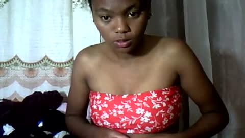herisse01 online show from July 5, 8:54 am