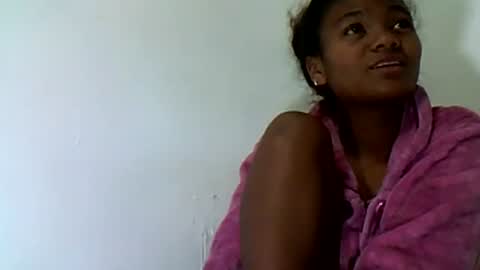 herisse01 online show from July 26, 8:34 am