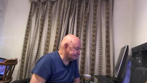 mature online show from January 14, 7:06 am