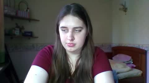 hess_luna_ online show from November 14, 10:28 am