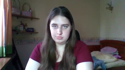 hess_luna_ online show from November 15, 10:28 am