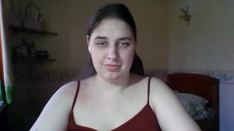 hess_luna_ online show from February 23, 10:06 am