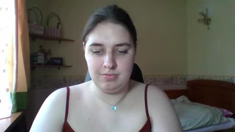 hess_luna_ online show from June 1, 9:10 am