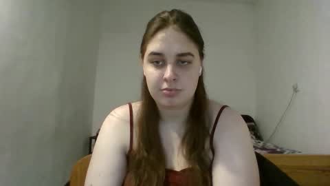 hess_luna_ online show from September 30, 10:37 am