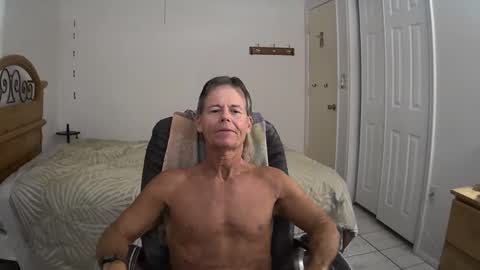 hewes1 online show from October 30, 9:04 pm