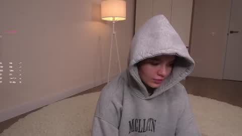 Laura online show from June 29, 1:57 am