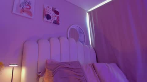 Martina Ricci Show schedule Monday to Friday 8am colombia time I work some weekends  online show from March 26, 4:12 pm