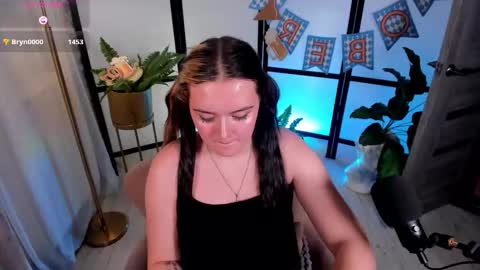 Amazing Mary  online show from September 20, 9:45 am