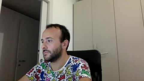 hhombre online show from September 22, 7:45 am