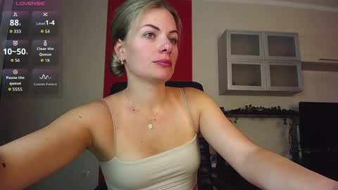 Lina online show from February 23, 9:00 am