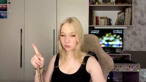 Emma online show from July 28, 11:17 am