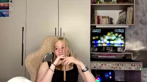 Emma online show from July 28, 12:48 pm