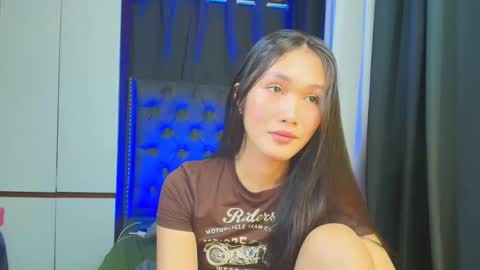 yuricah online show from March 3, 7:54 am